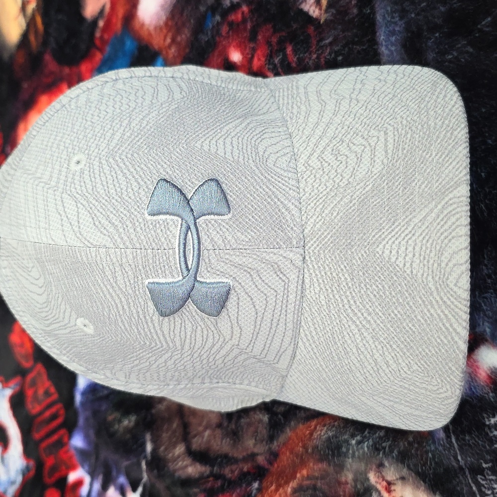 Under Armour Gray Cap Youth Medium